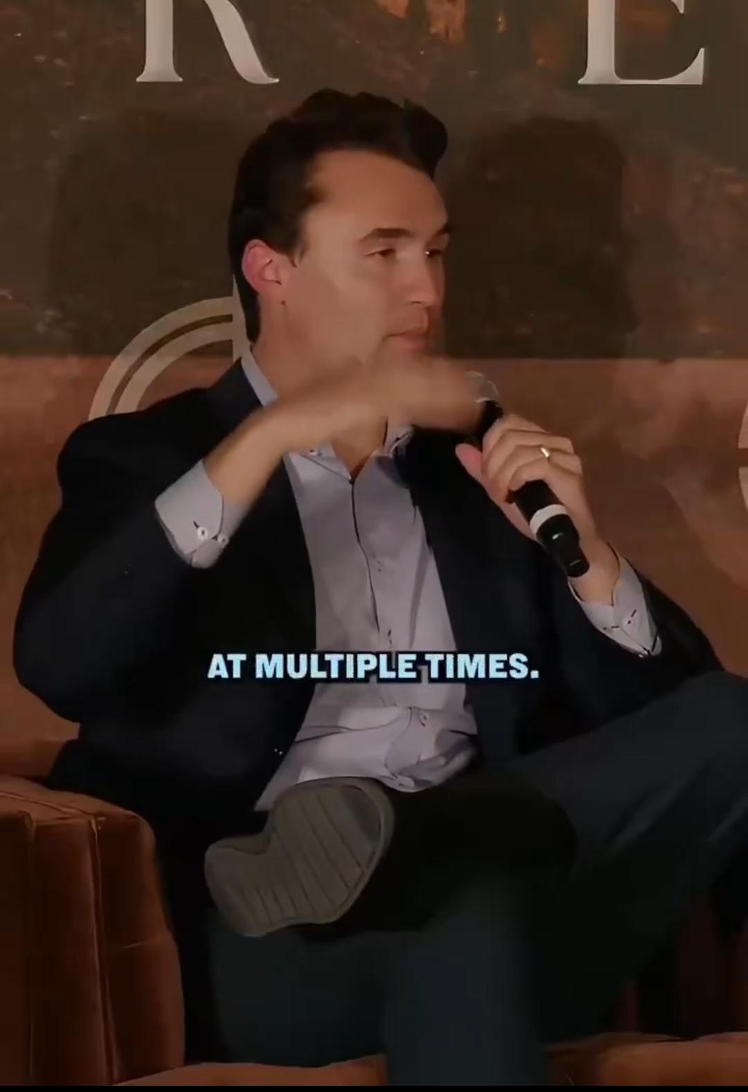 一名在 CIA 任职 30 年的高级官员确认：
原本用于海外的心理战与信息战手段