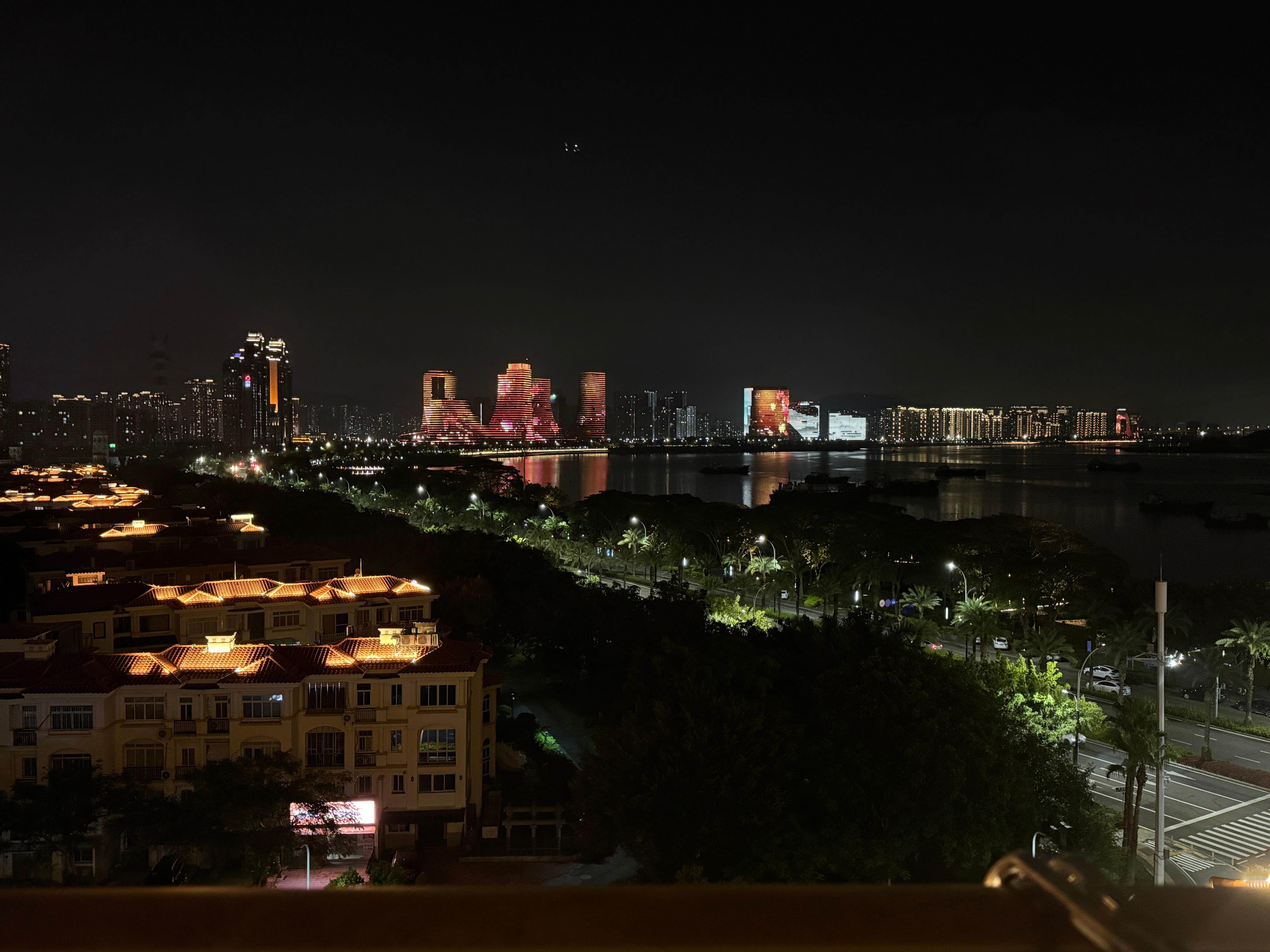 .接下来的一个月，都可以看到这片风景了，这样跑步也方便多了 厦门·厦门海旅温德姆
