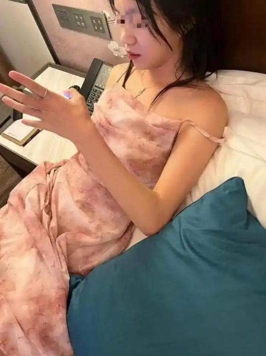 广西，男子约女子出来开 房，女子说自己没有钱，男子如果转账，她就出来，结果男子就