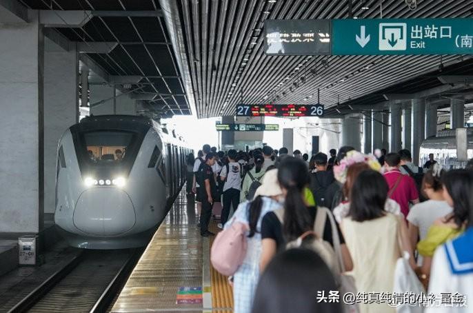 2026年3月29日，受广东突发强降雨、龙卷风等极端恶劣天气影响，桂林北开往珠海