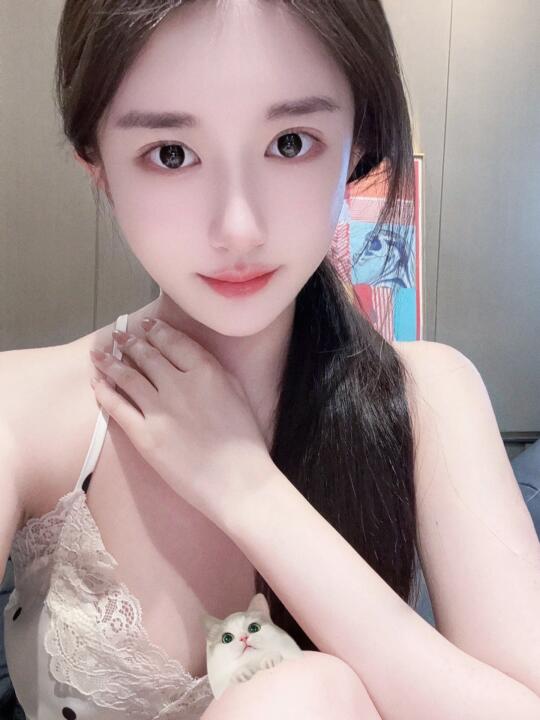 自拍三连 比耶～