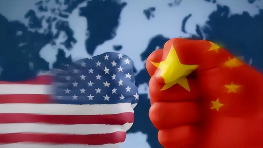 美国要是倒下了，最受伤的还是中国，为什么这么说，因为美国现在还是第一。

别以为