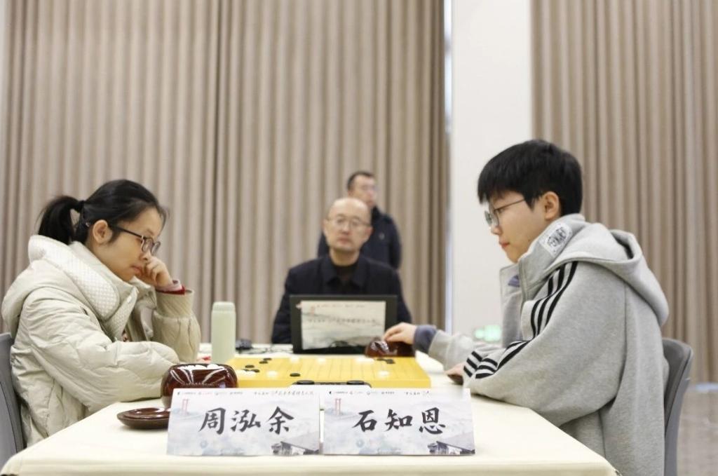 确实精彩~女子名人战~周泓余唐嘉雯领衔晋级八强

前两轮战况分享


第5届梦之