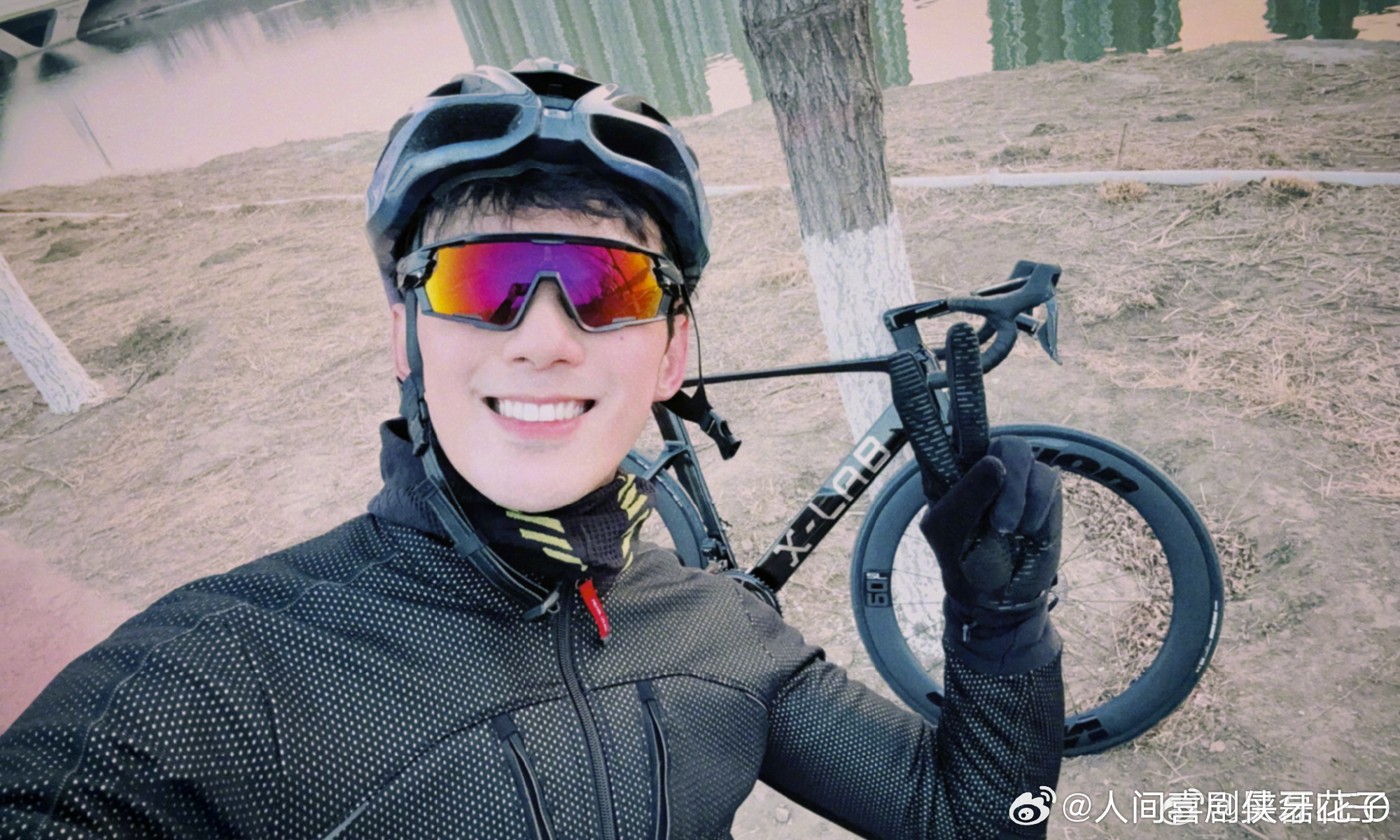 吴磊 你好不好  粉丝在超话说自己崩溃了会问“天气好不好、心情好不好、睡得好不好