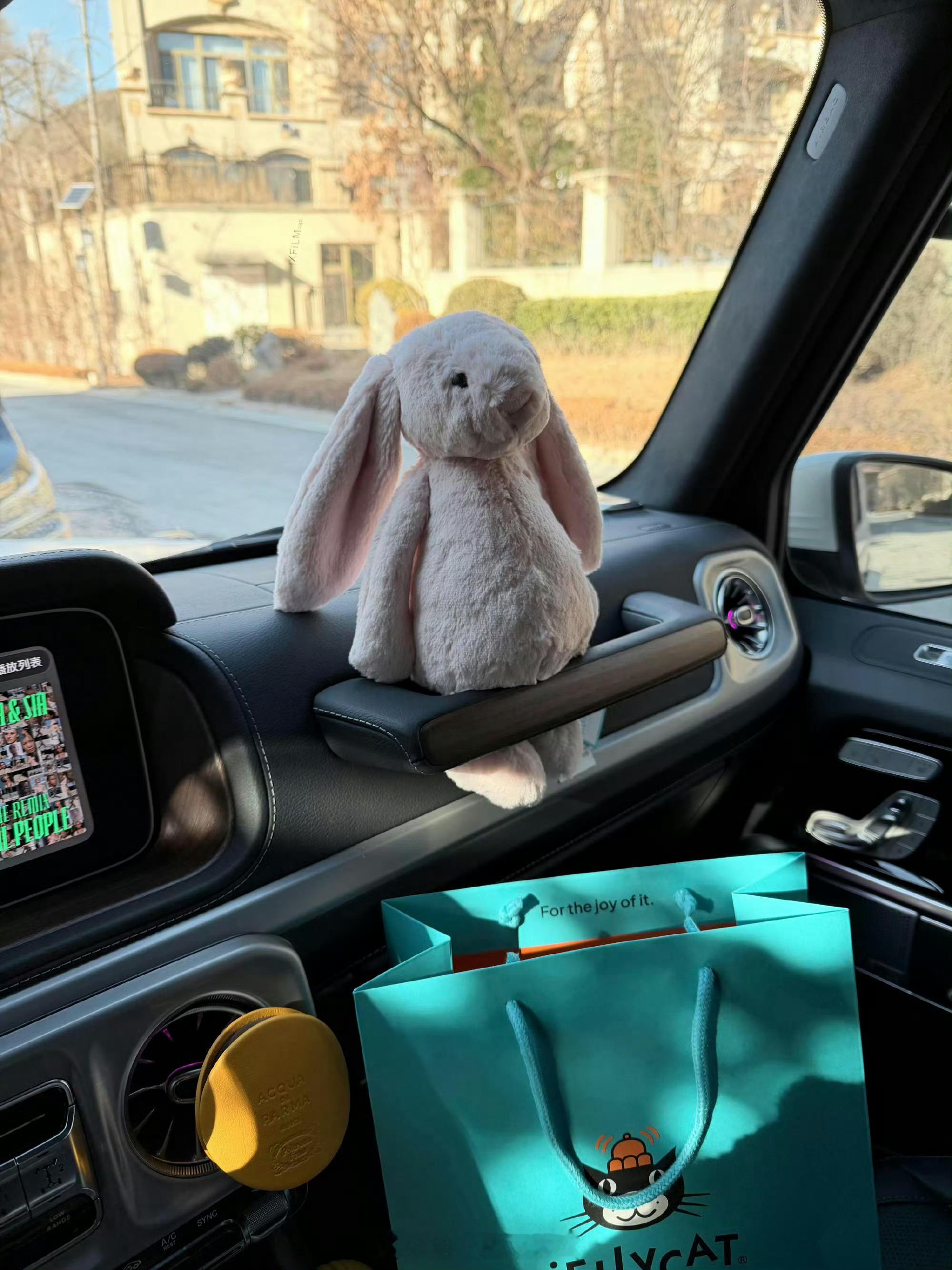 “『富婆请发财』𝙒𝙚𝘾𝙝𝙖𝙩文案ʕ·͡ˑ·ཻ”01.ʜᴀᴘᴘʏ̆̈ 