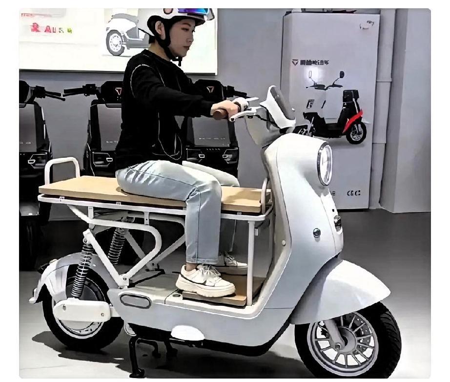 上有政策下有对策啊
新国标才出来没几天
网友们的改装就铺天盖地而来了

   其