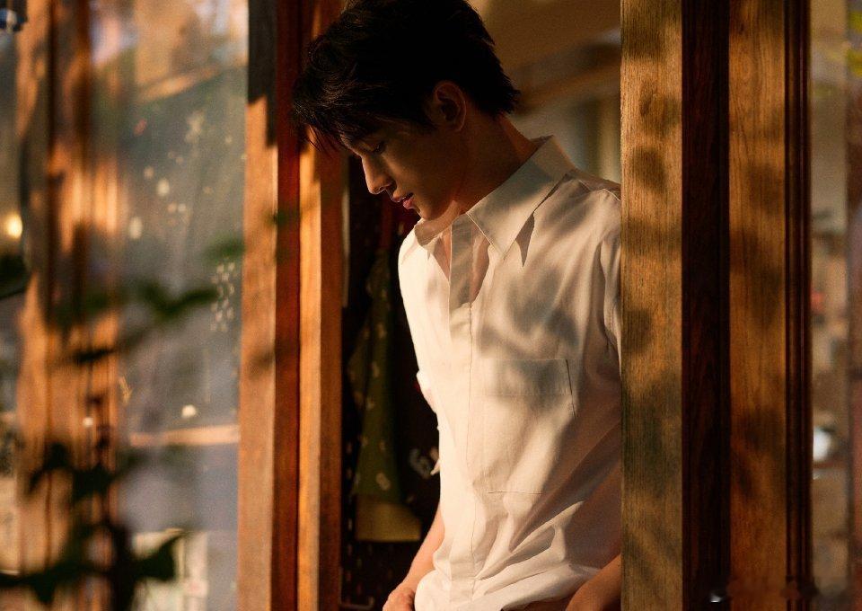 杨洋暗恋文学男主那个《白月光悖论》的男主应该长杨洋老师这样… 