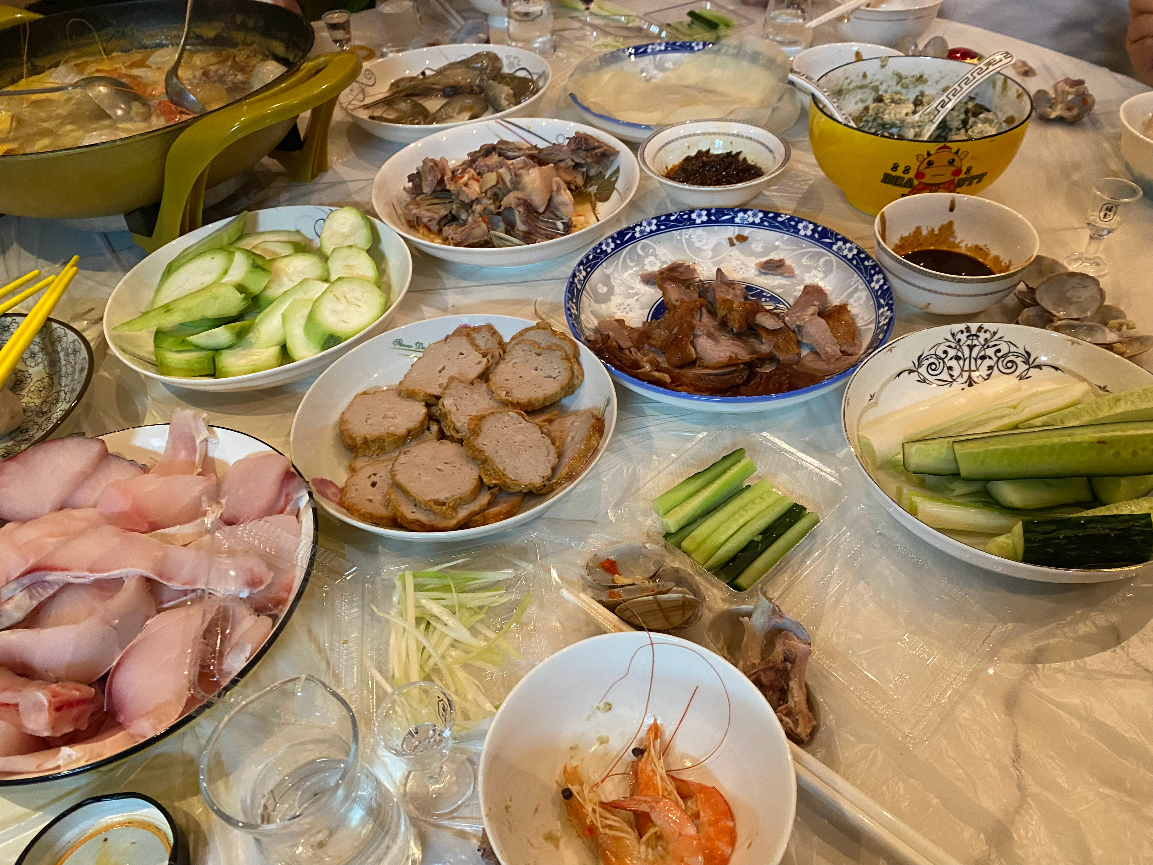最近天天应酬身体遭不住了呀，我要回去秦岭终南山养生了~~~~！[嘻嘻][嘻嘻] 