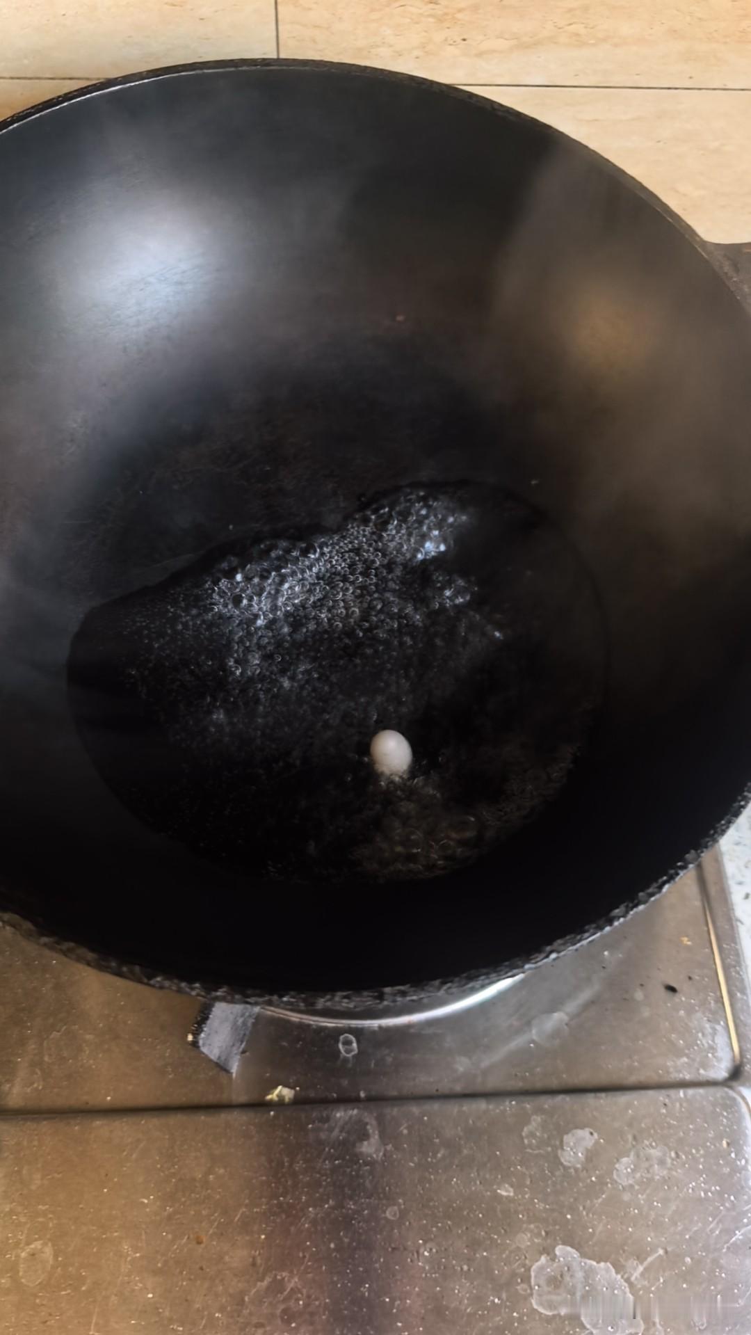 知道这是煮的什么蛋吗？非常的小，吃着很有营养