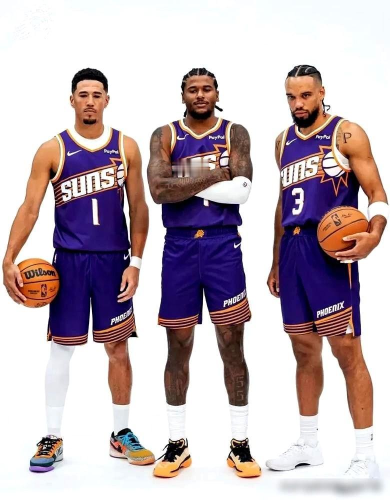 看到狄龙12投3中，我心里真不是滋味。
有点心疼他。
在火箭，他就是那块最硬的骨