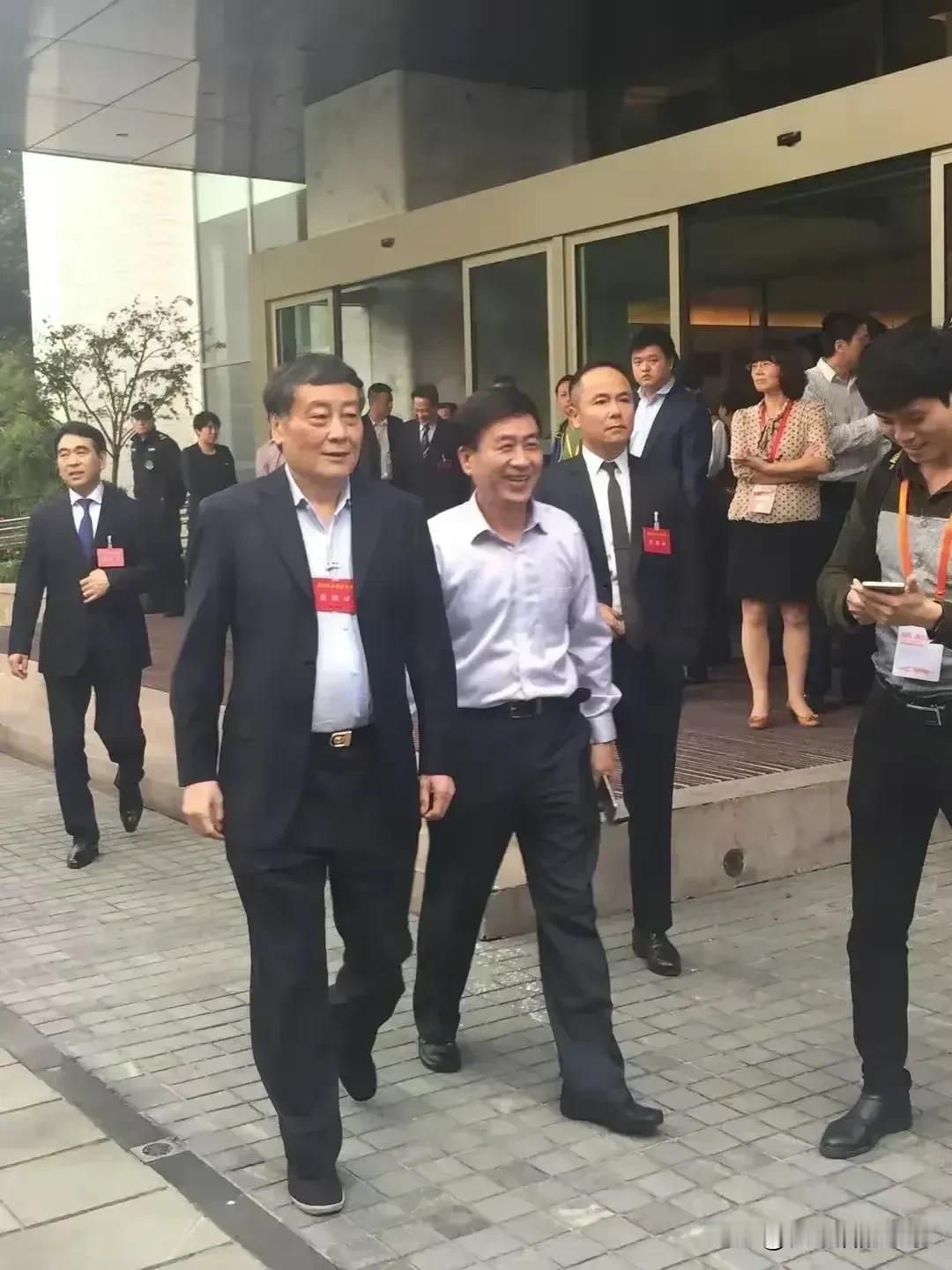 宗庆后先生去世后，引起了广泛的轰动，让人们为之感到惋惜。这其中的原因主要有以下十