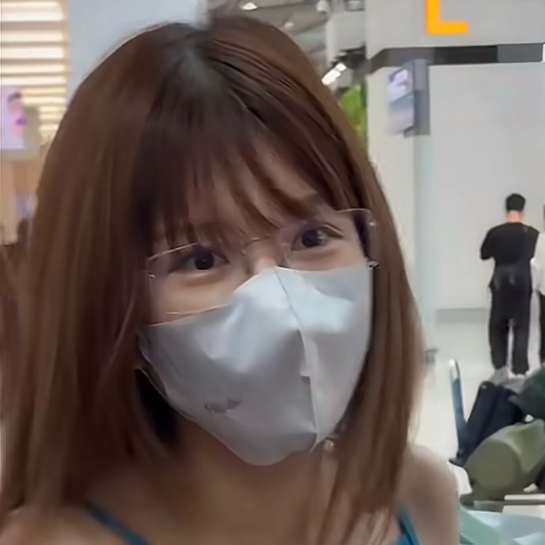 苦奴隶：“不允许你们戴口罩。”老麻：“依旧背刺！” 