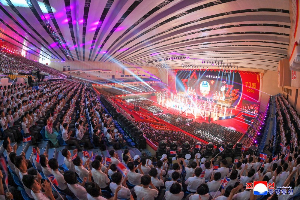 🔴【祖国解放战争胜利７３周年纪念演出隆重举行】“７·２７”使伟大的我们祖国享有