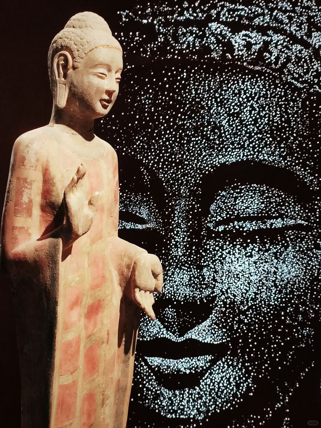 为了这个1500年前的微笑，我特地去了趟青州
