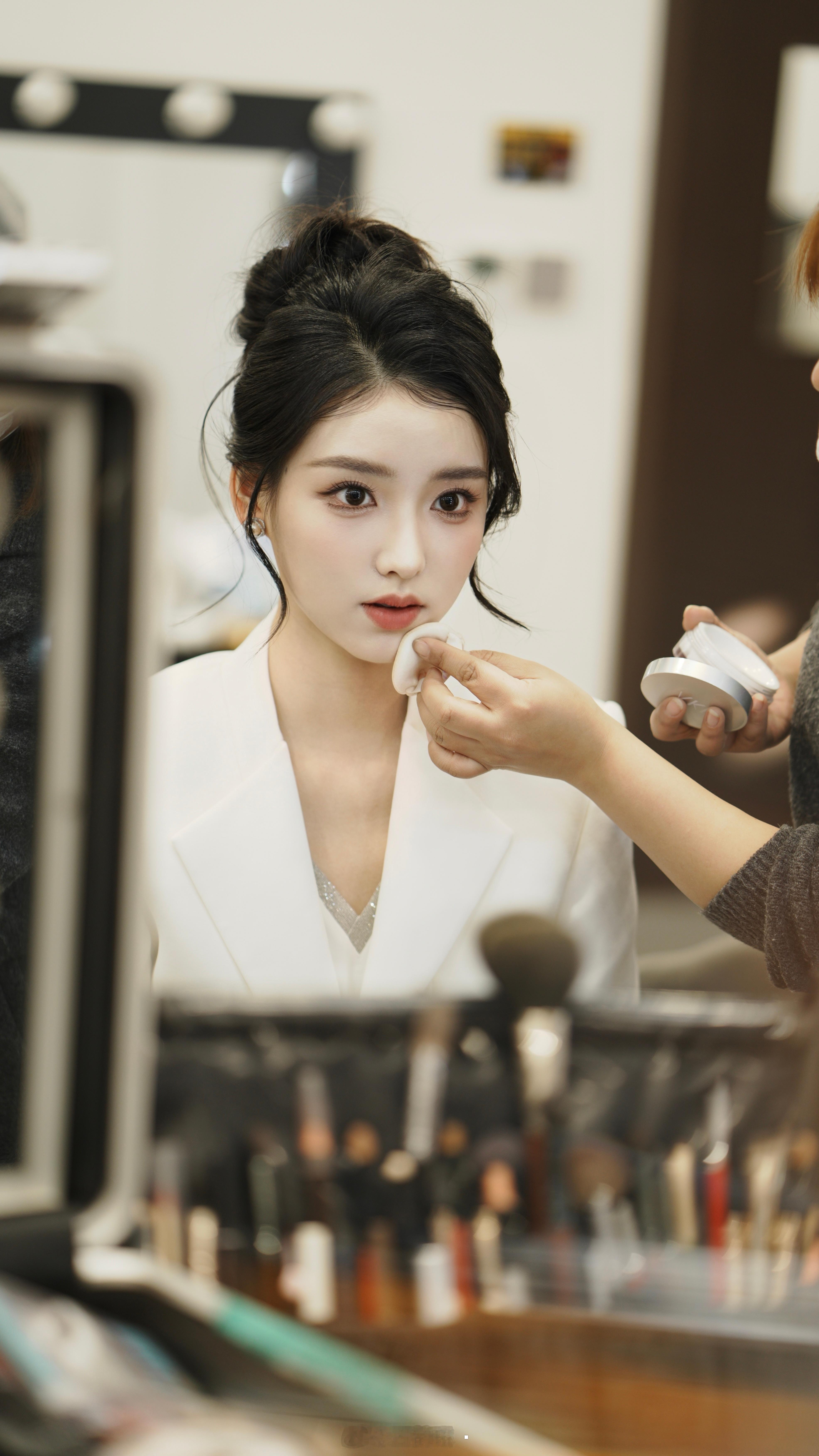 这是谁呀🕶️爆改女总裁哈哈哈 