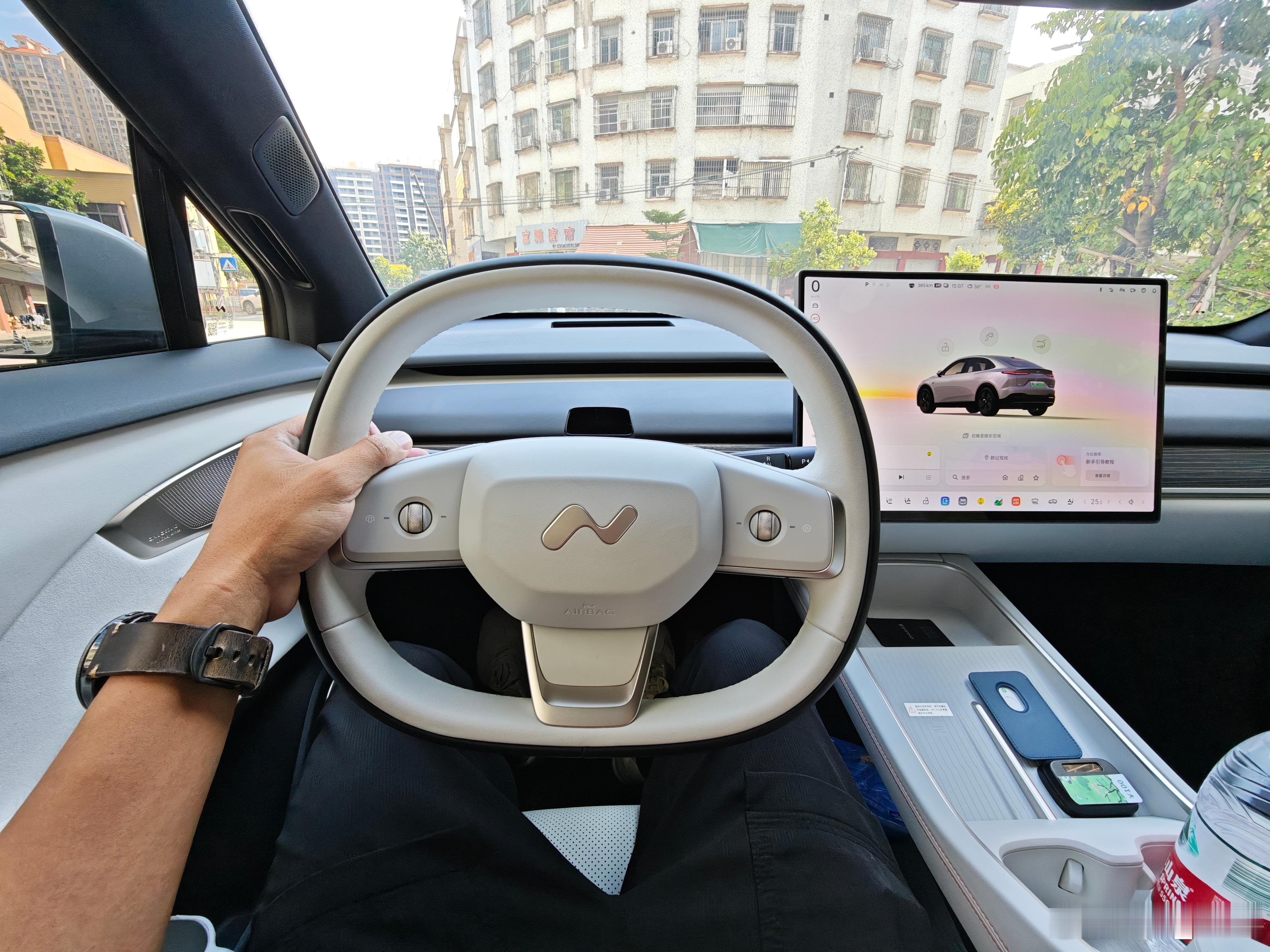 你好，小乐！好久不见。 ​​​