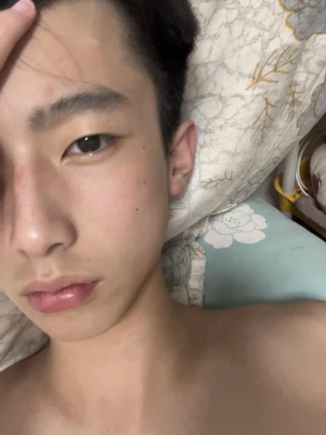 我就是一普通人 没有好看的皮囊 没有有趣的灵魂