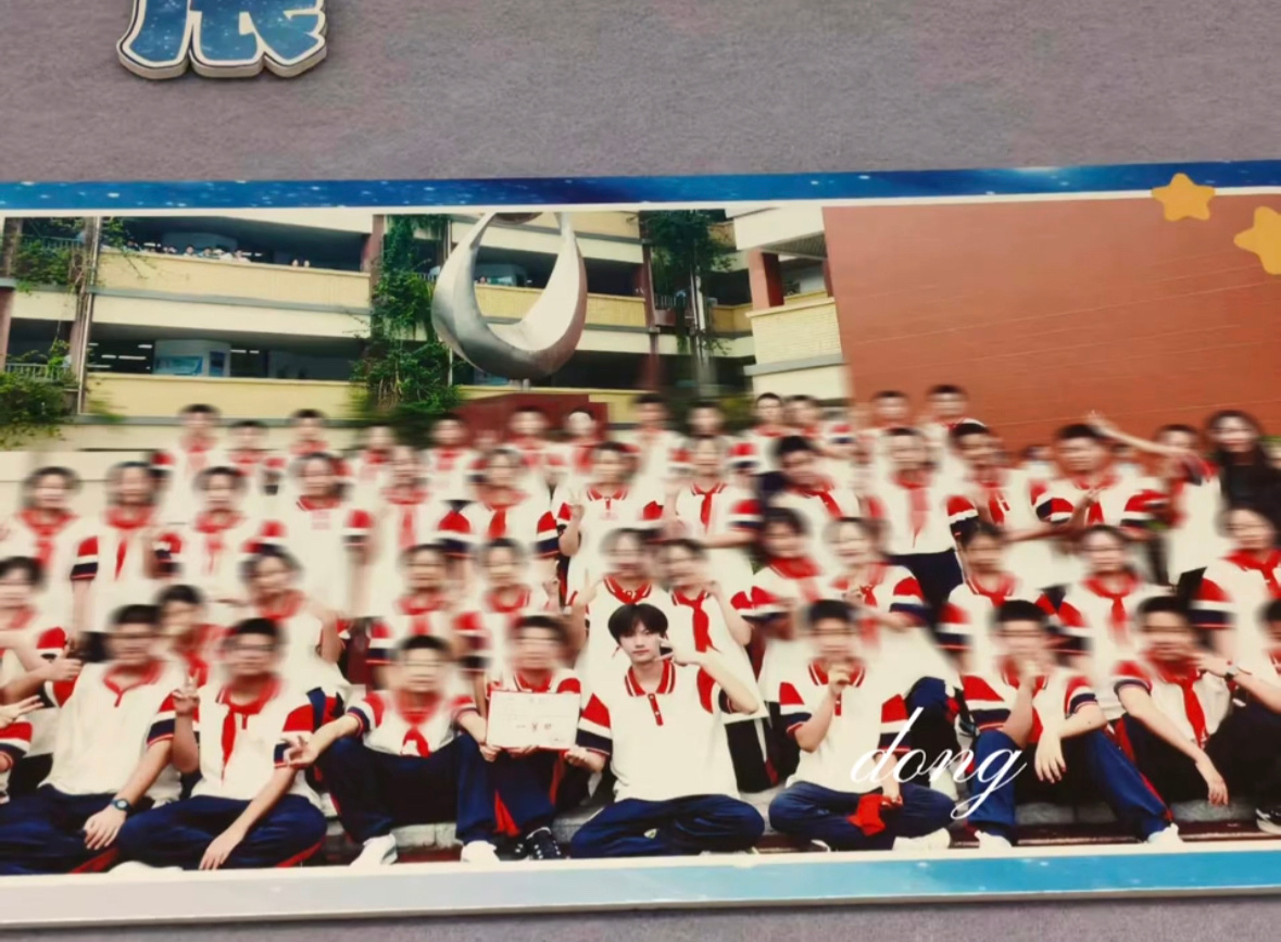 不管在哪里，你都应该万众瞩目 