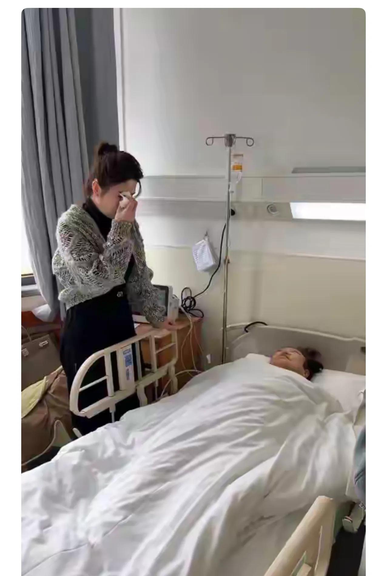 前些年，我突然感染了私处的病。

医生说要经常清洗，减少感染。   于是我就养成