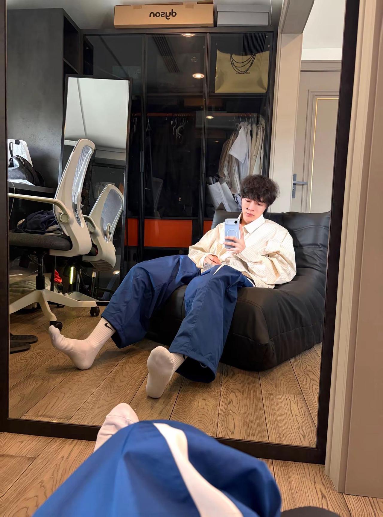 ⤴️183。射手座 体育生 装酷系列