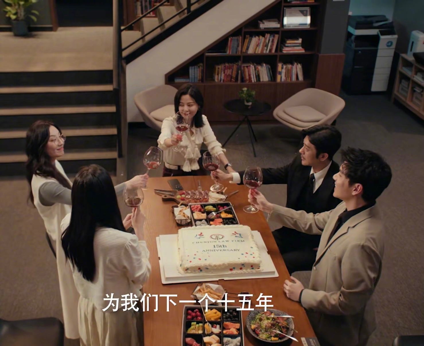 女神蒙上眼大结局好高能《女神蒙上眼》大结局最后一案夫妻互顶罪、爱恨拉扯、法理情义