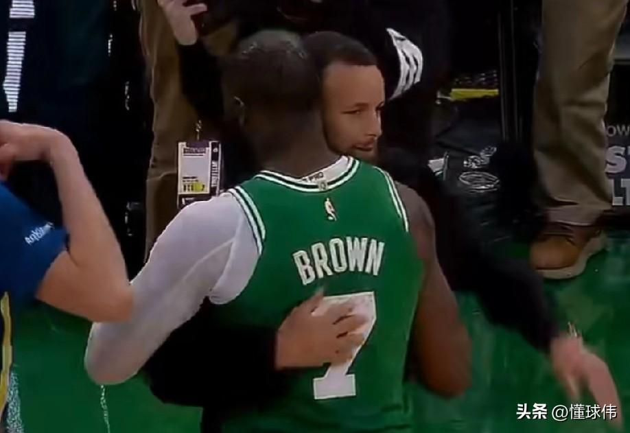 绝对认可！杰伦布朗姆谈库里：

“库里的受伤。”

“对于勇士的影响是巨大的。”