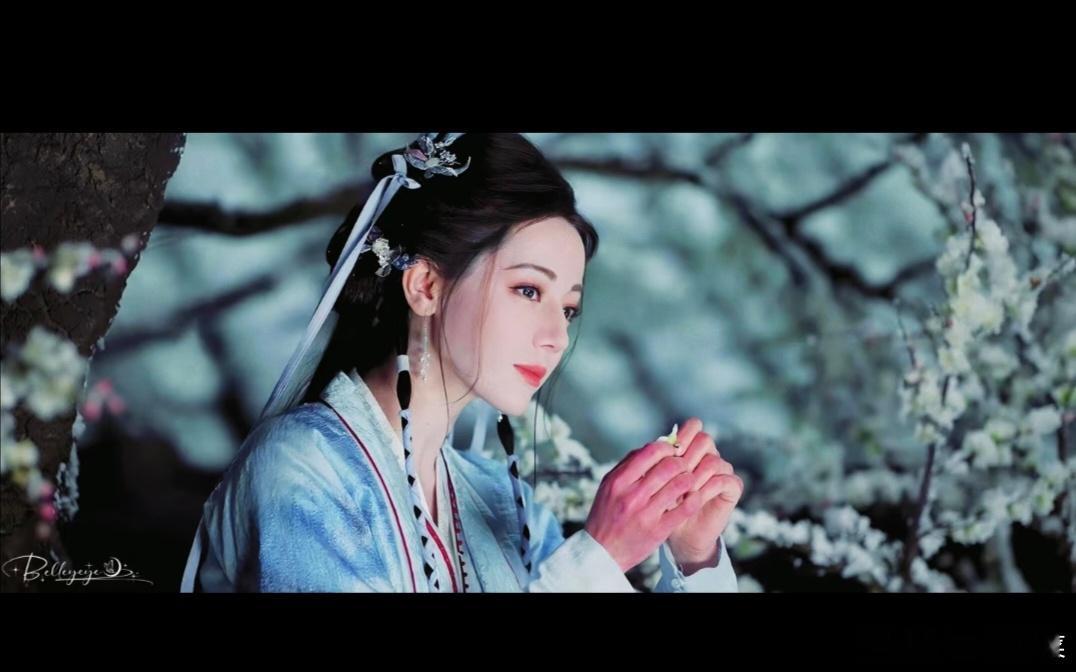 🍐涛，杨紫《家业》、迪丽热巴《白日提灯》，谁磨皮滤镜更重一点家业 磨皮