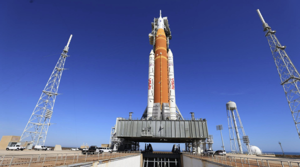 【又推迟了！航天 美国🇺🇸nasa阿尔忒弥斯2号 因为数据判读发现SLS火箭