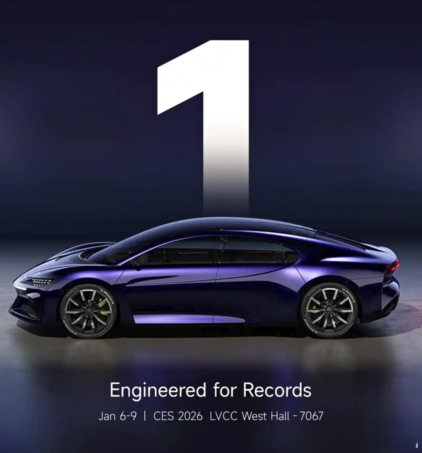 四门跑车的造型来说，可以说非常成功了 