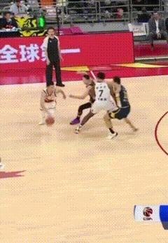 到底有没有人管管这种动作啊 真的太太太危险了 