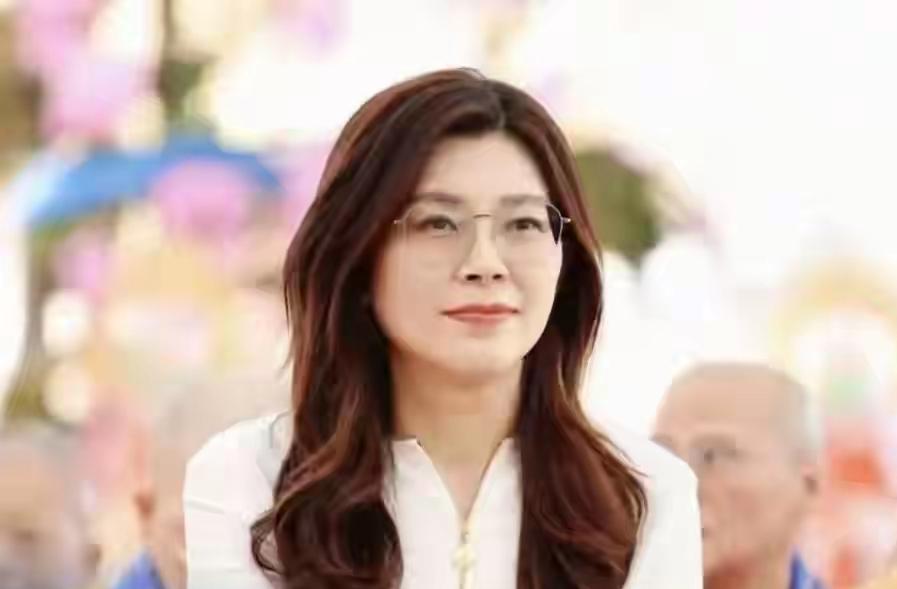 不以胜负论输赢，今年年底 “九合一” 选举的结果尚未揭晓，但对郑丽文而言，输赢早