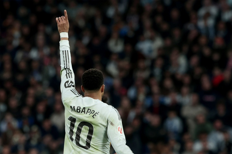 达德尔：姆巴佩是那种必须当核心的球员，无论哪个教练都会派上他4月4日讯 马略卡即