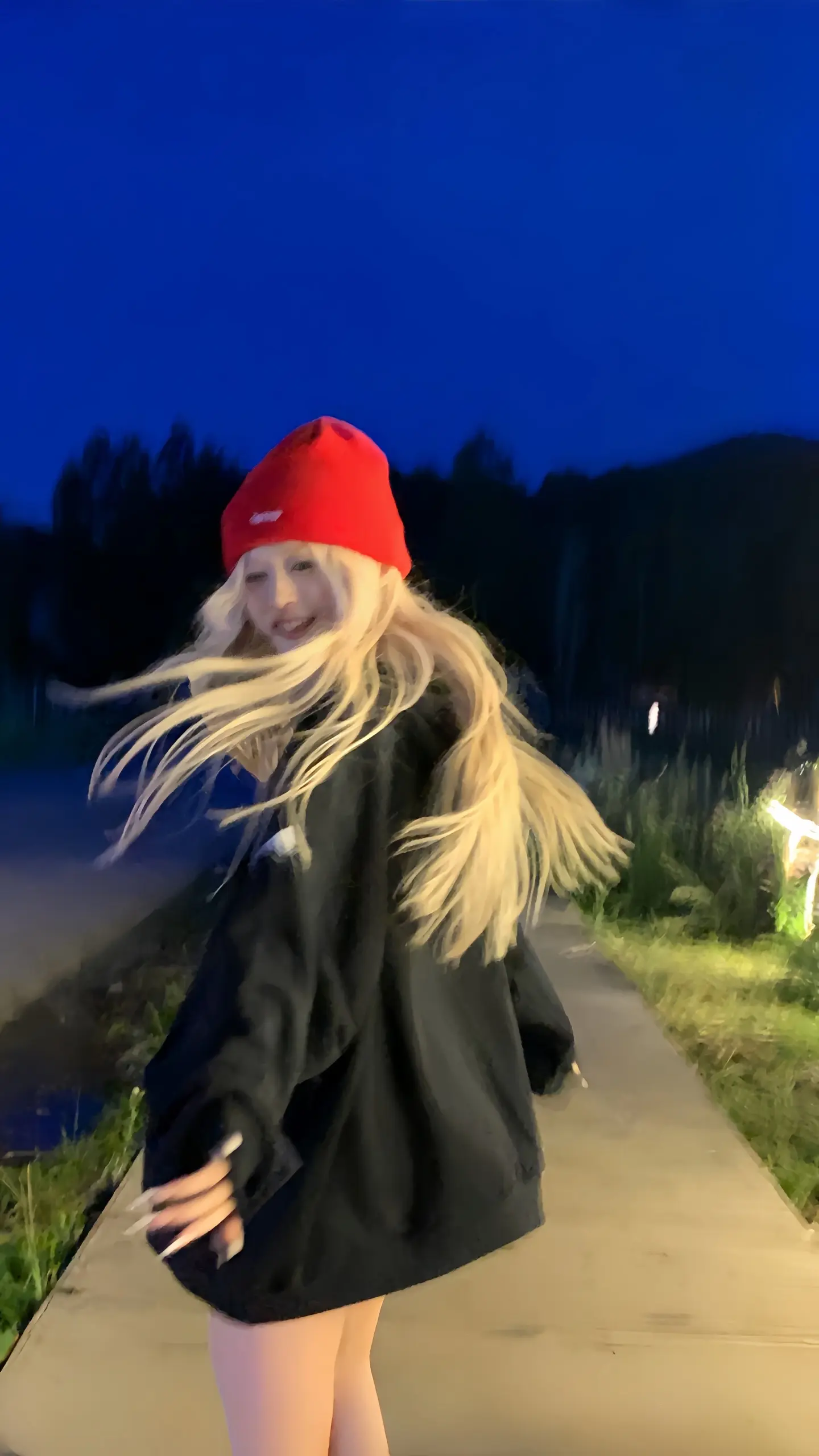 你永远困不住一只想要自由的鸟。