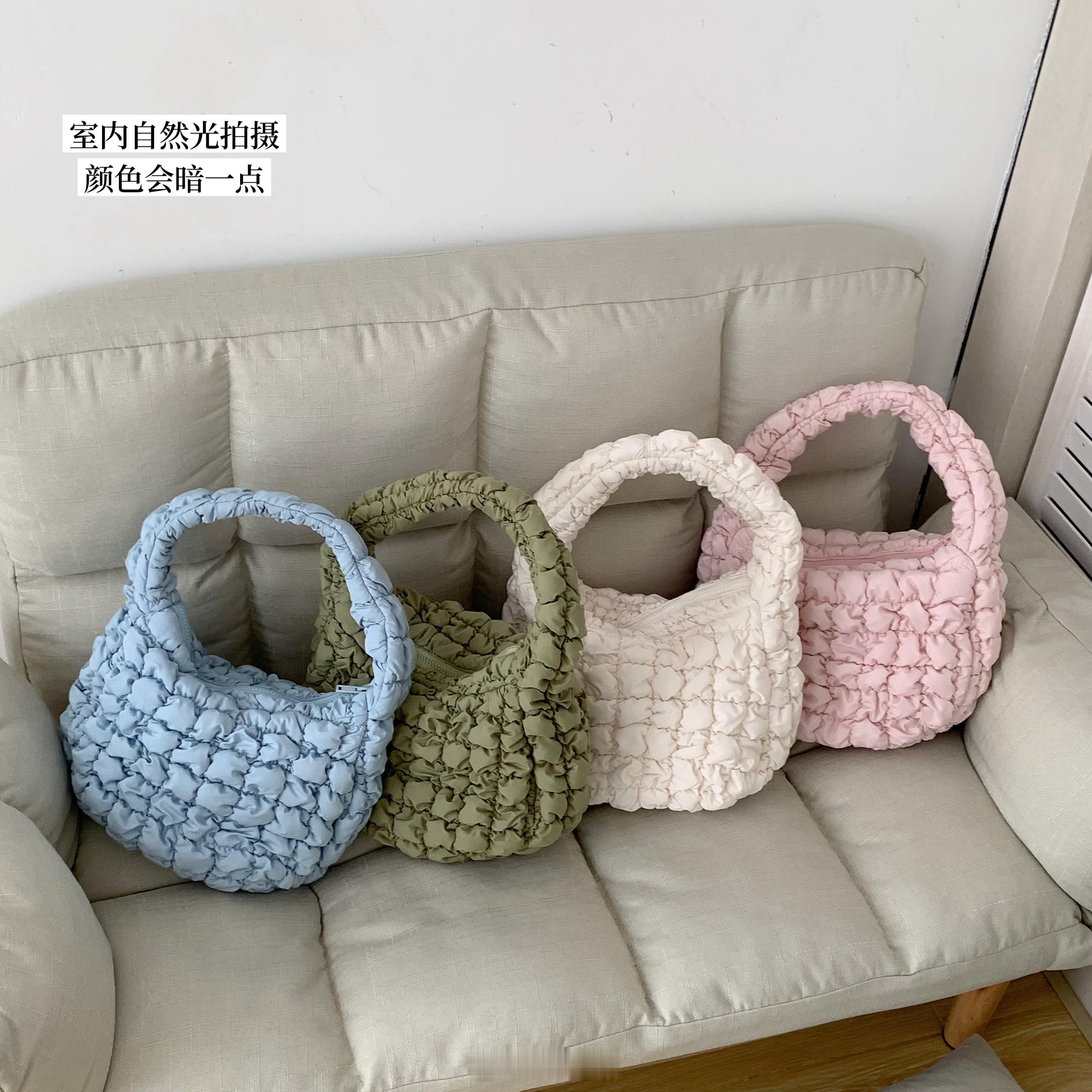 / 今晚8点 云朵腋下包细节实拍🔗：