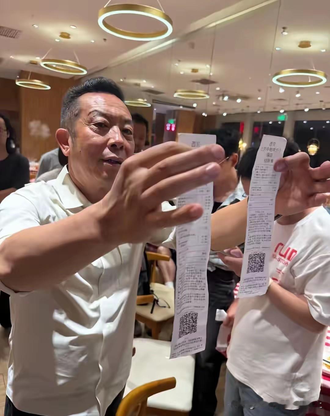 有些人不要一看到评论区说西贝好的就应激，全网那么多骂的，允许一部分人，包括它的常