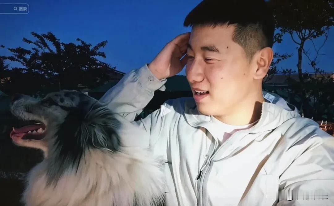 网红狗“锄头”案最新进展：瘦猴再爆猛料，偷狗夫妇金毛来历成谜，这两人是惯犯吧！