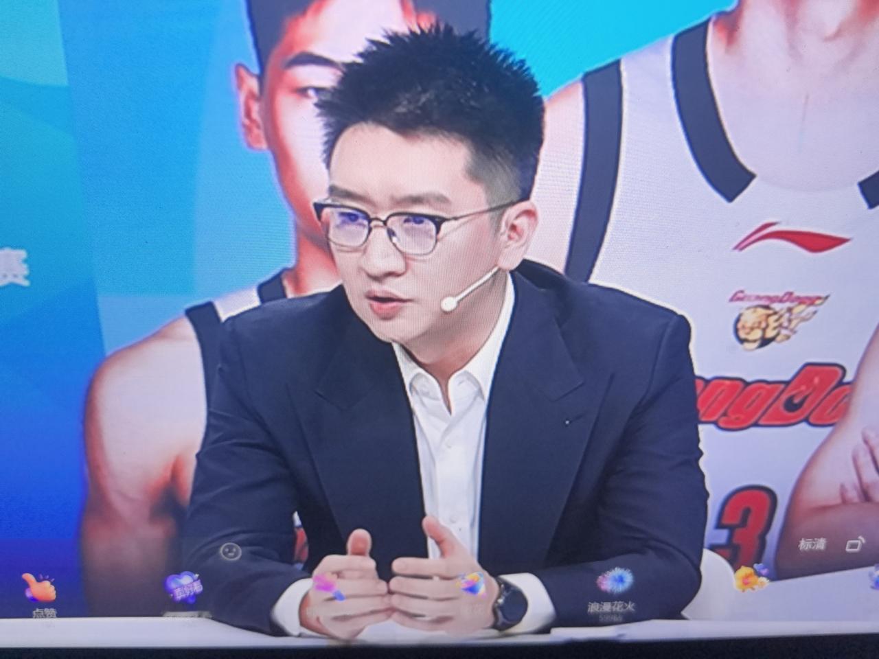 孙大圣这是返老还童了啊！
其他人都老了，成了标准的油腻大叔！
唯有孙大圣还是棵常