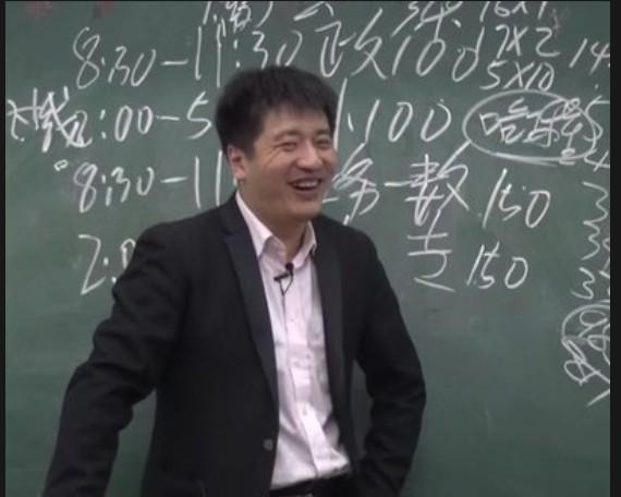 美国为什么出不了张雪峰？

美国大学生有没有专业选择和就业焦虑？

有，且十分普