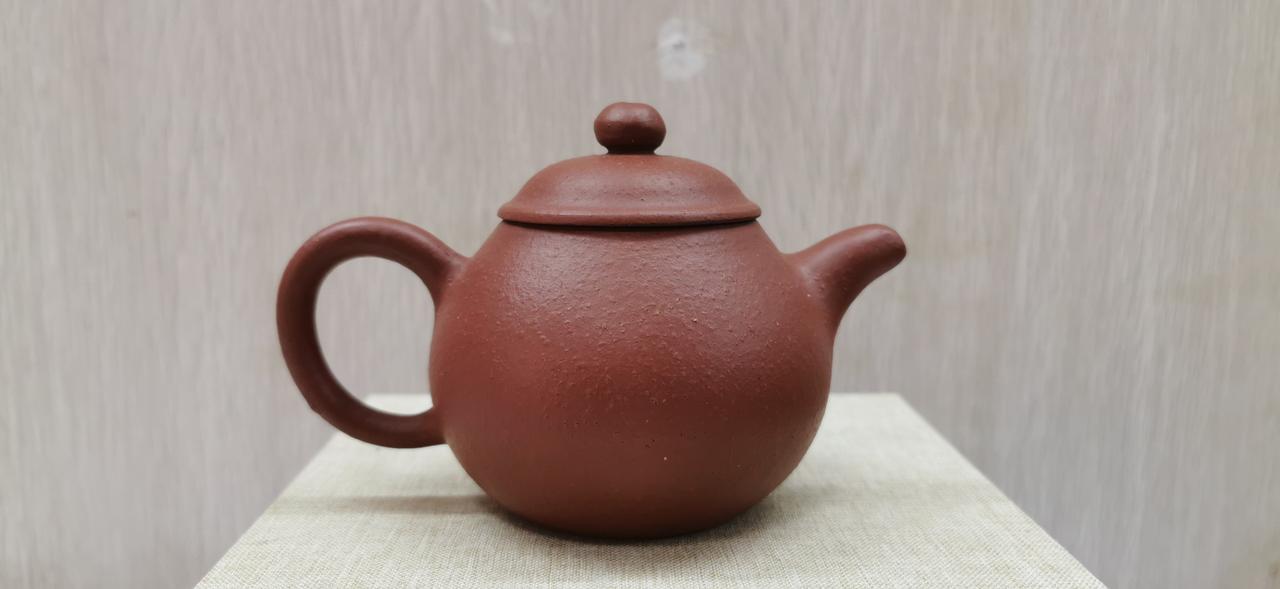 中国宜兴早期精品紫砂茶壶（独孔、约155cc）宜兴的紫砂壶泡什么茶最好呢 器物之