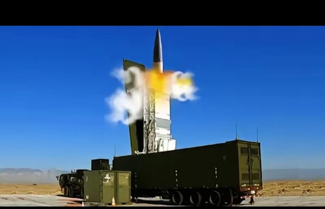 美军突然从日本撤走“堤丰”中导，这波操作直接打醒了日本右翼！之前喊着“美日联手”