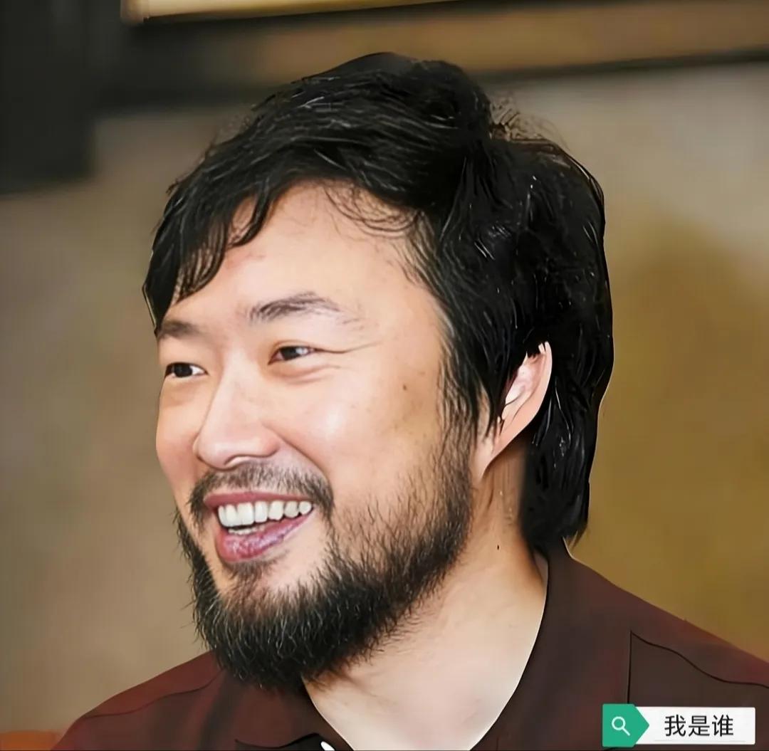 这是谁啊？看着有点眼熟，一时想不起来了！