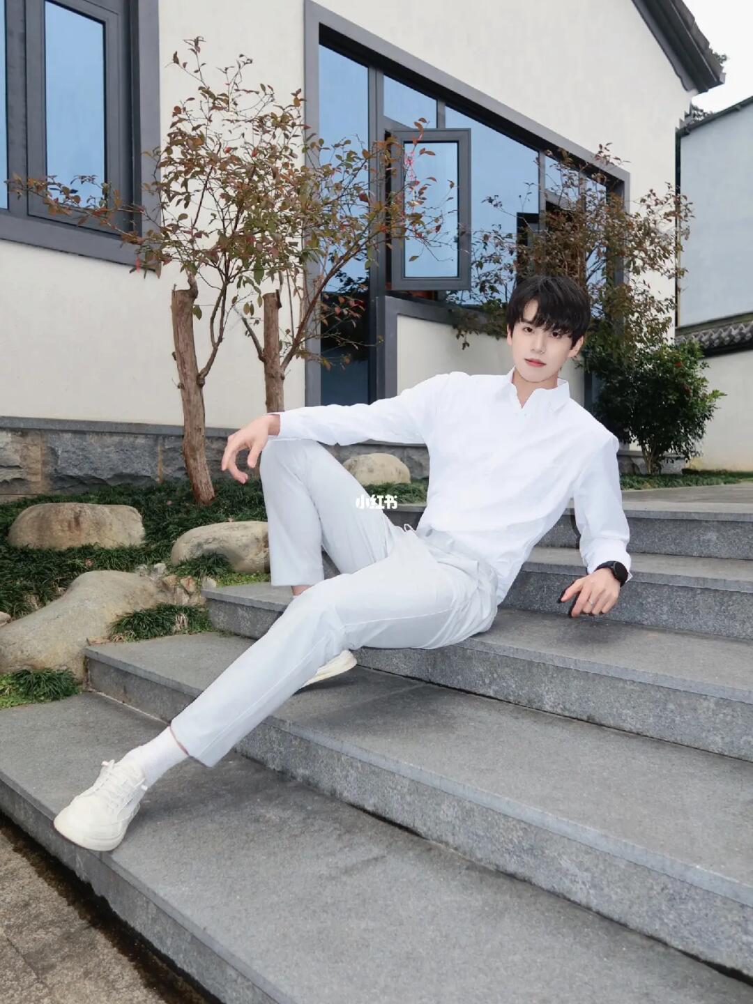 早春OOTD来报道| 这条轻松裤封神了！