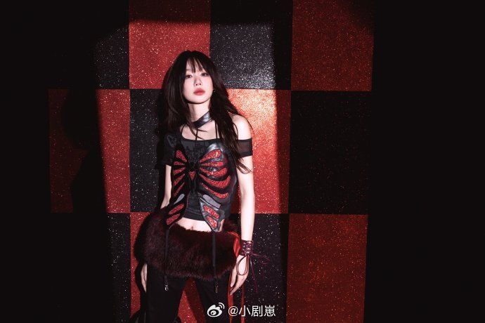 爱豆徐梦洁杀回来了徐梦洁老公姐一整个被徐梦洁帅住，眼神动作都超有范儿，爱豆状态拉