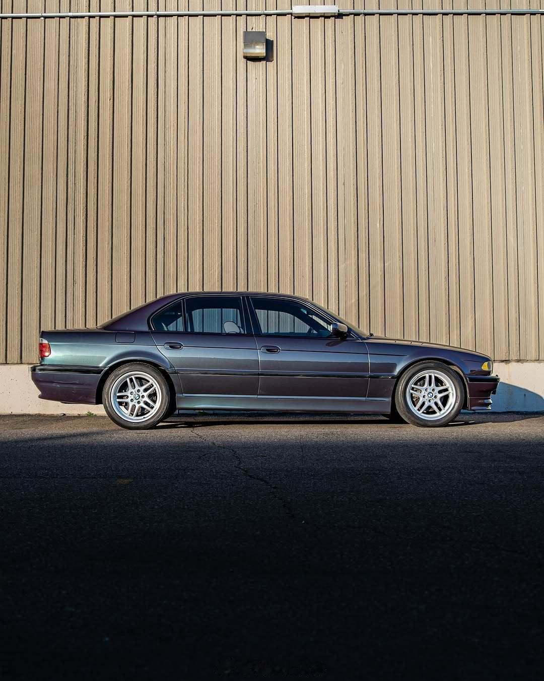 BMWClassic E38 740i ​​​