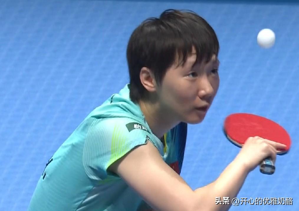 王曼昱赢的很轻松，最后都开始练反手发球了。
王曼昱说今天就是正常发挥，全力以赴准