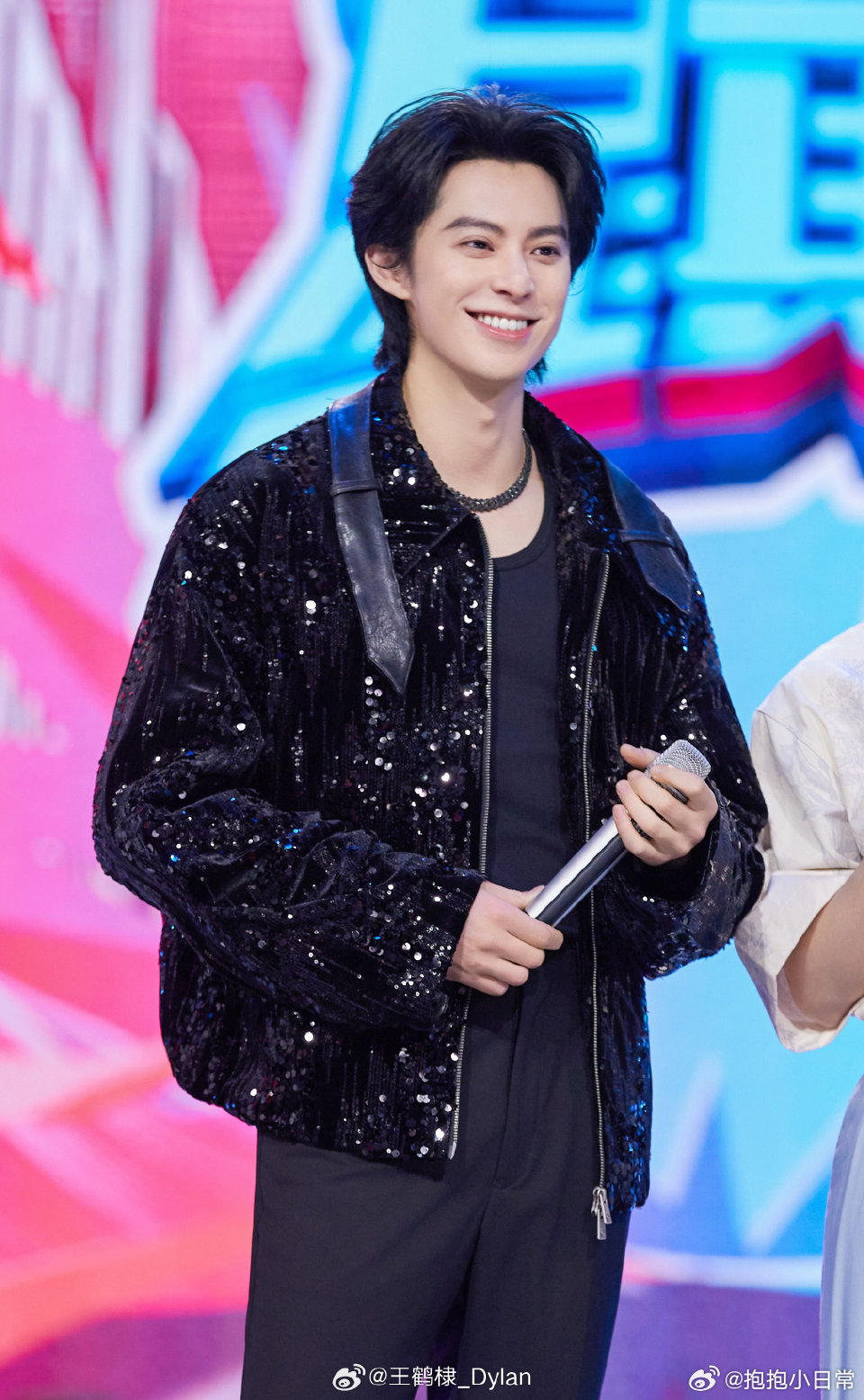 王鹤棣对谢娜说奉陪到底双11疯狂好六夜 谢娜与王鹤棣的舞蹈PK终于来了！从去年相