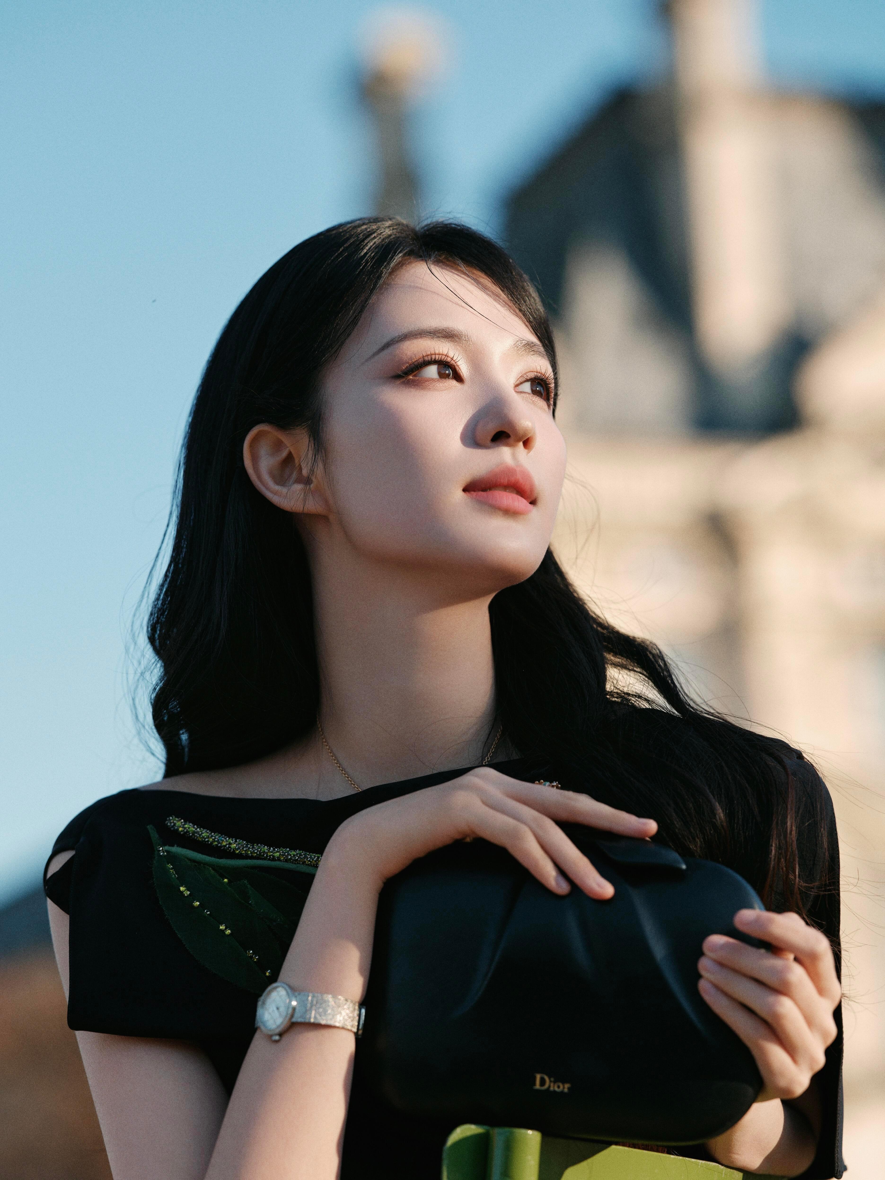 新晋 Dior 女郎来啦 ！王楚然空降 Dior ，首秀活动即重磅的海外时装周之