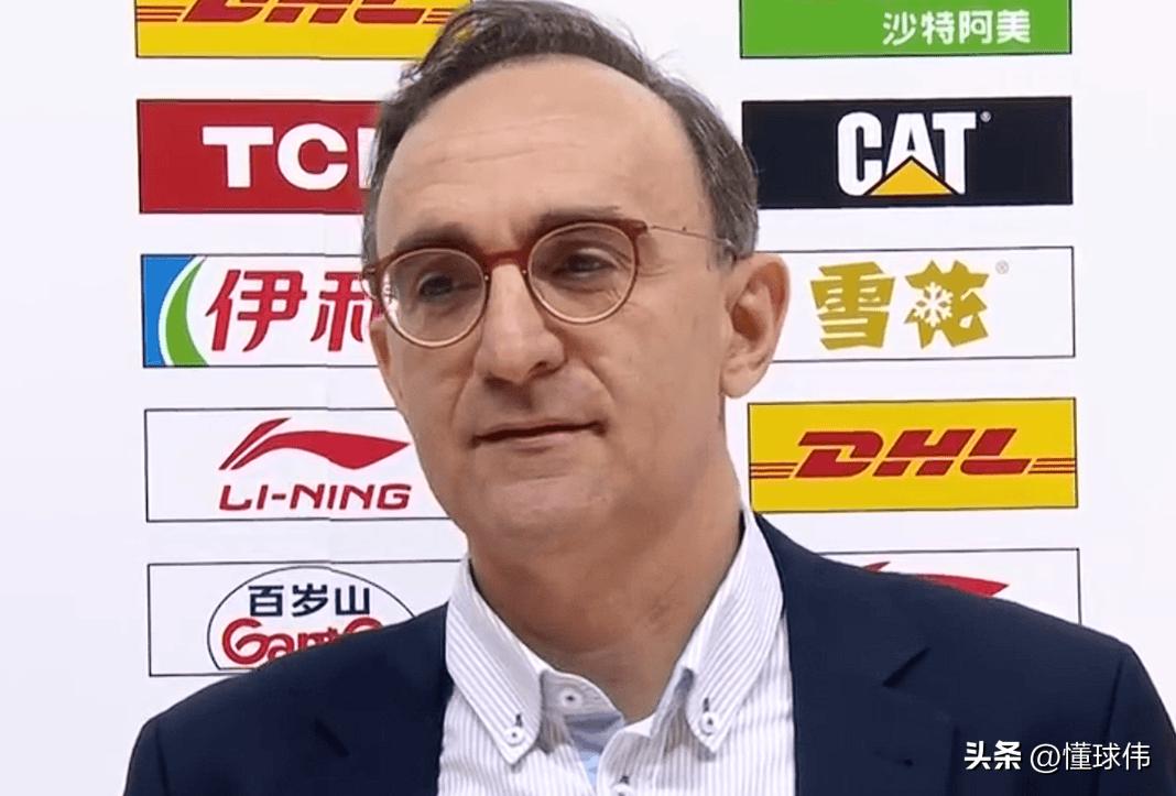 乌戈谈赵继伟：

“继伟不用说。”

“是我们非常重要的球员。”

“让他带替补