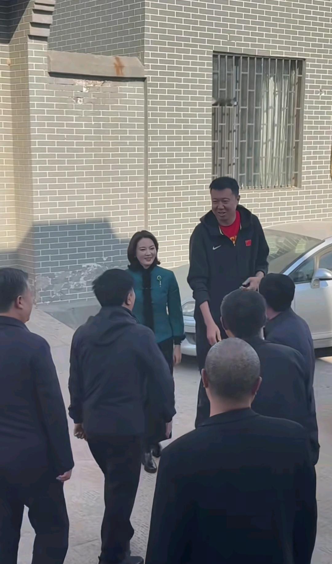 刘芳菲对山西的古建筑也是情有独钟，这次山西之行从晋南运城开始，邀请了陈佩斯、朱时