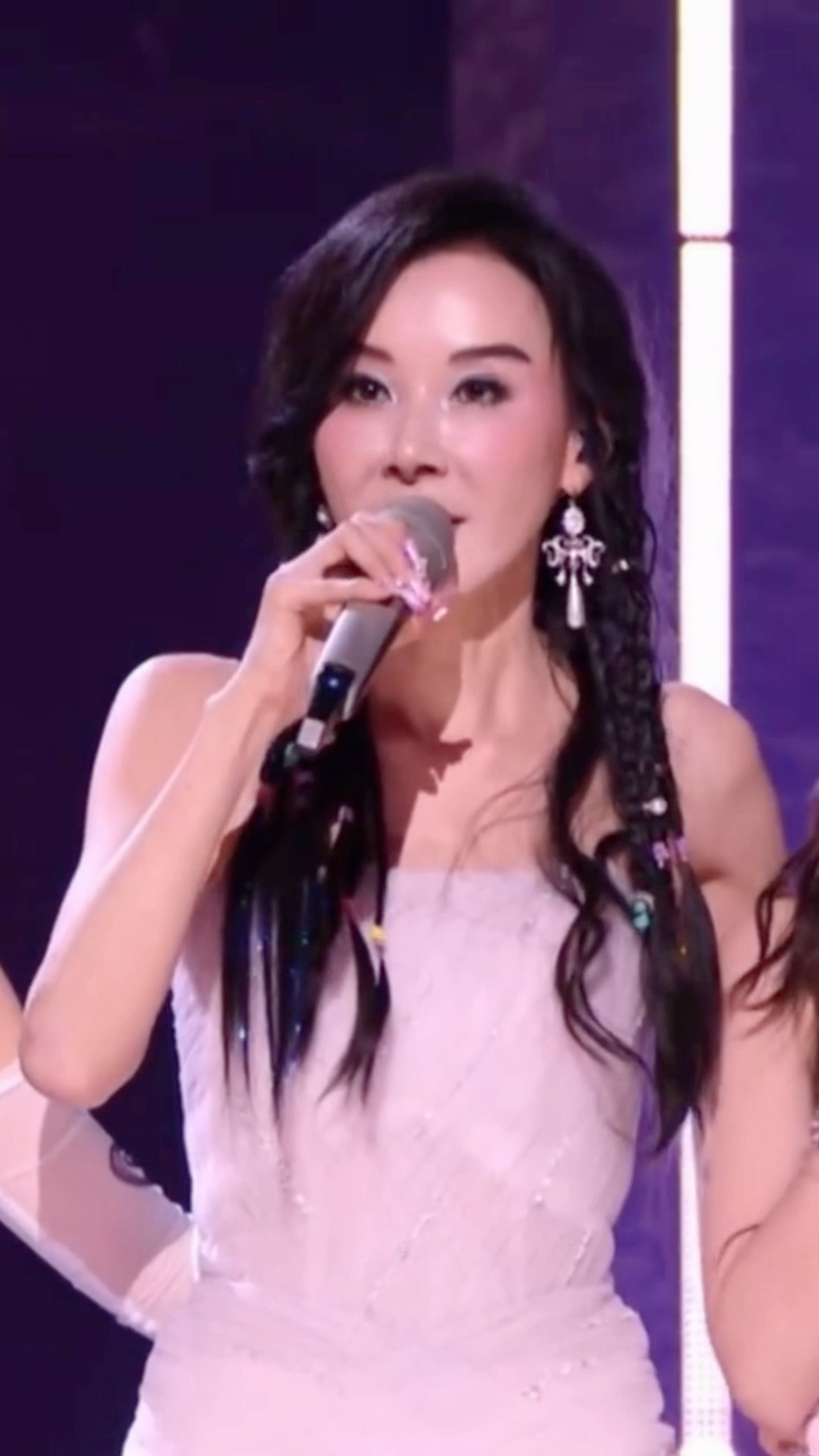 萧蔷好女王 “我走啊 谁敢让我的队员走 我走啊”🥹 浪姐直播 萧蔷情商